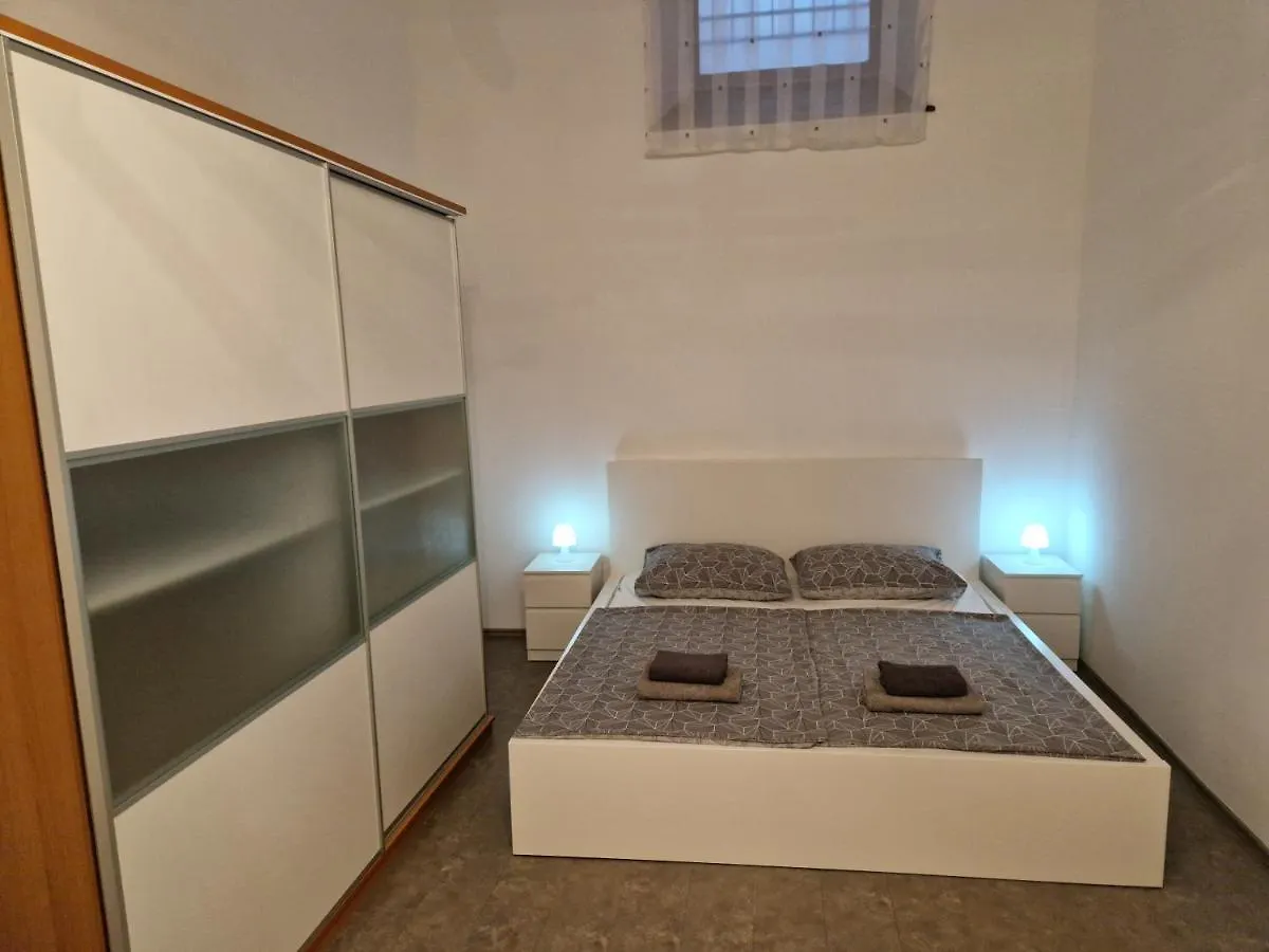 Apartment Toni Pula